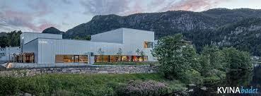Kvinabadet sett fra utsiden - Klikk for stort bilde
